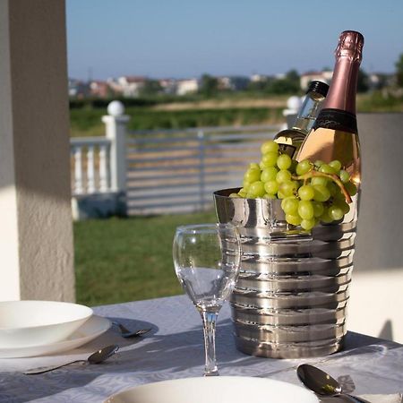 IL-Holidays Paralia Bagian luar foto